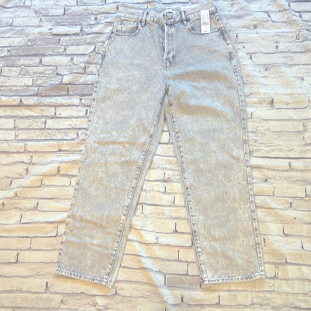 NWT. Pacsun women’s high rise straight stone washed jeans